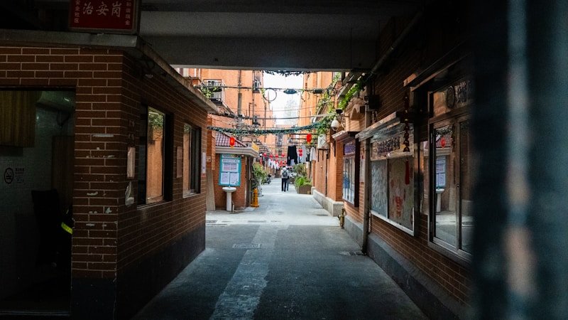 黑料每日大赛 - 某小区业主集体维权，开发商承诺整改却一拖再拖
